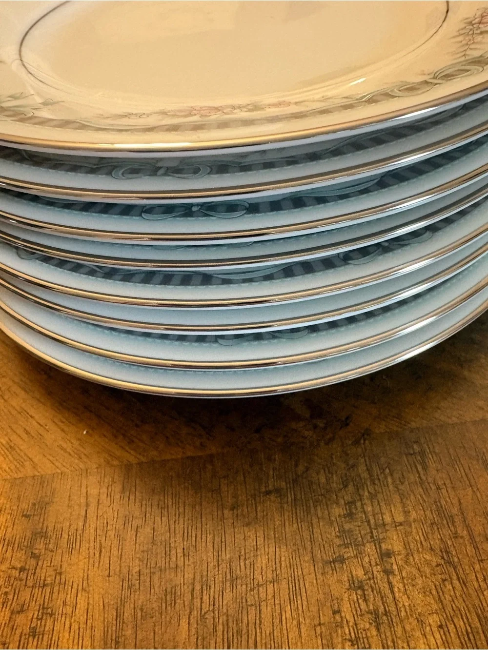 Classic Noritake Bridal Ribbon White China Dinnerware Set